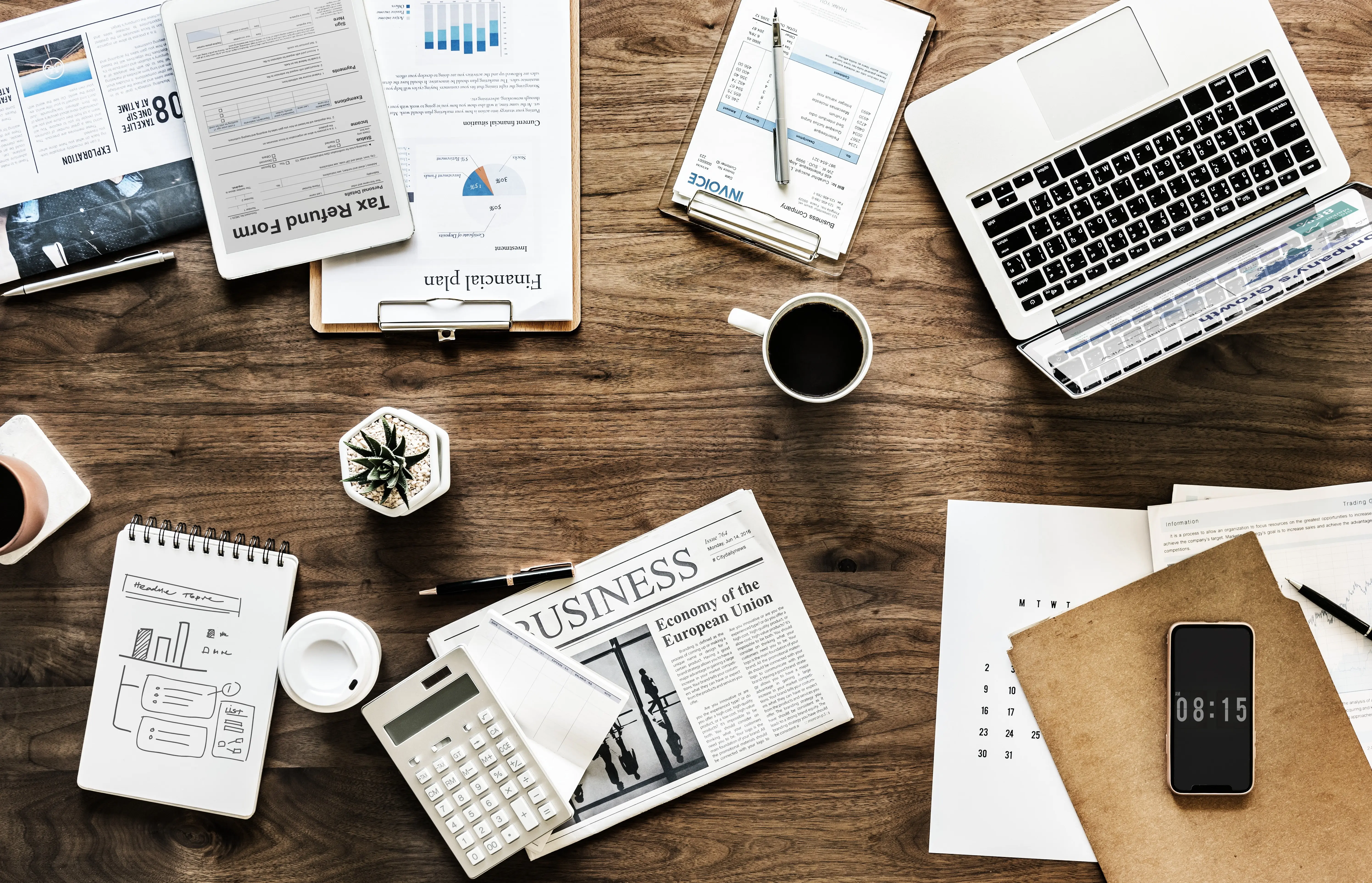 About HOBUCO - Professional consulting team at work